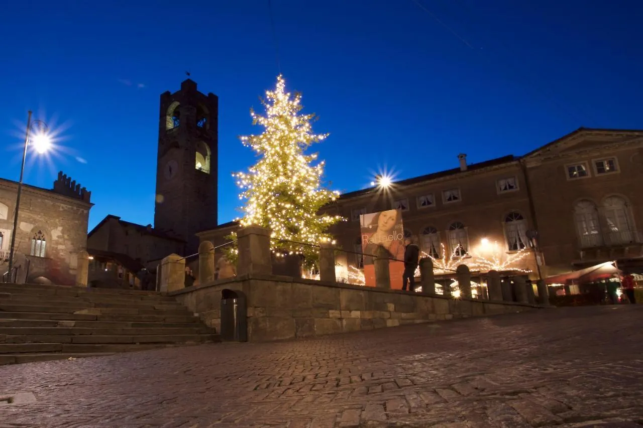 Apartment Casa Vacanze Piazza Vecchia Bergamo